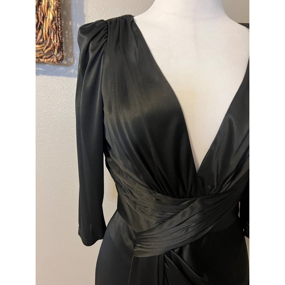 Marc Bouwer party Dress 6 V Neck Black Keyhole Back Sexy Silky Sheath $495 NWT - Picture 4 of 14